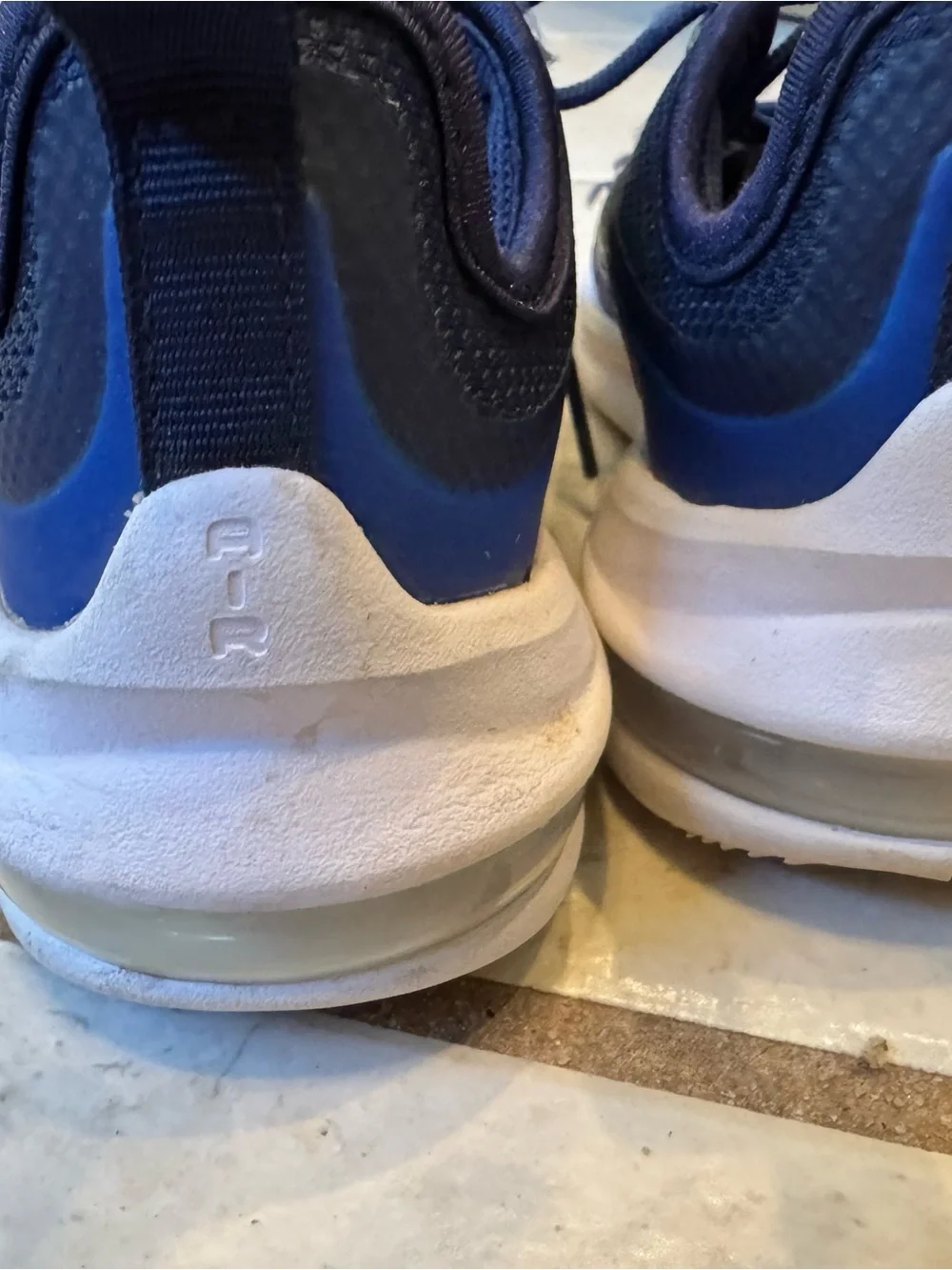 Nike Air Max Boys Sz 11 Blue Lace-up Athletic Sneakers